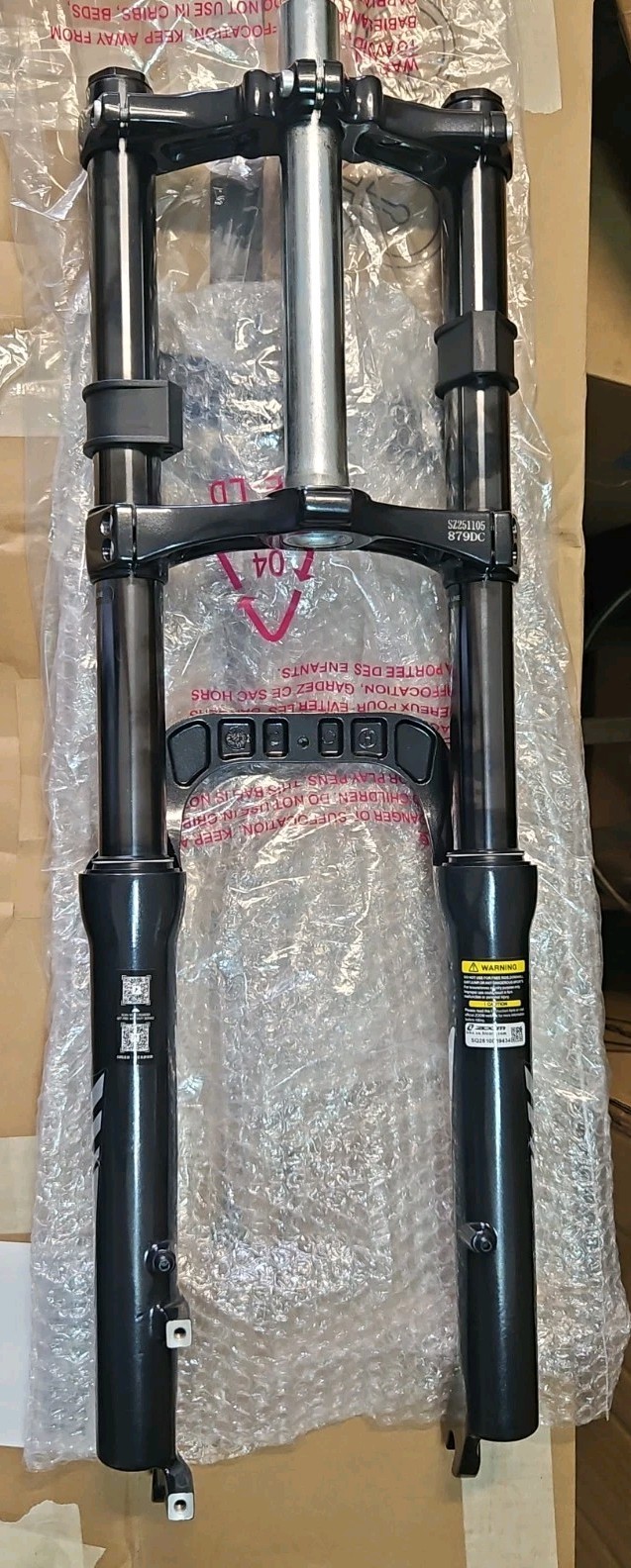 ZOOM 20 x 4.0 Suspension Fork Compatible with Ridstar Q20 (Rear Hub Motor)Coil