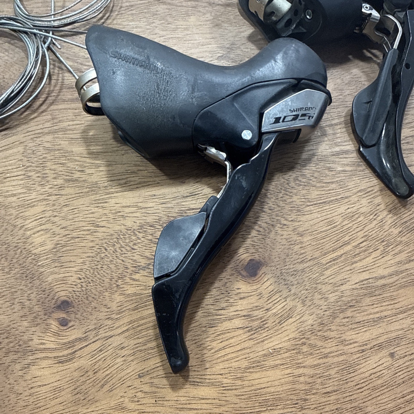 Shimano 105 ST-5700 ST-5703 3×10 Triple Road Bike Shifter Pair