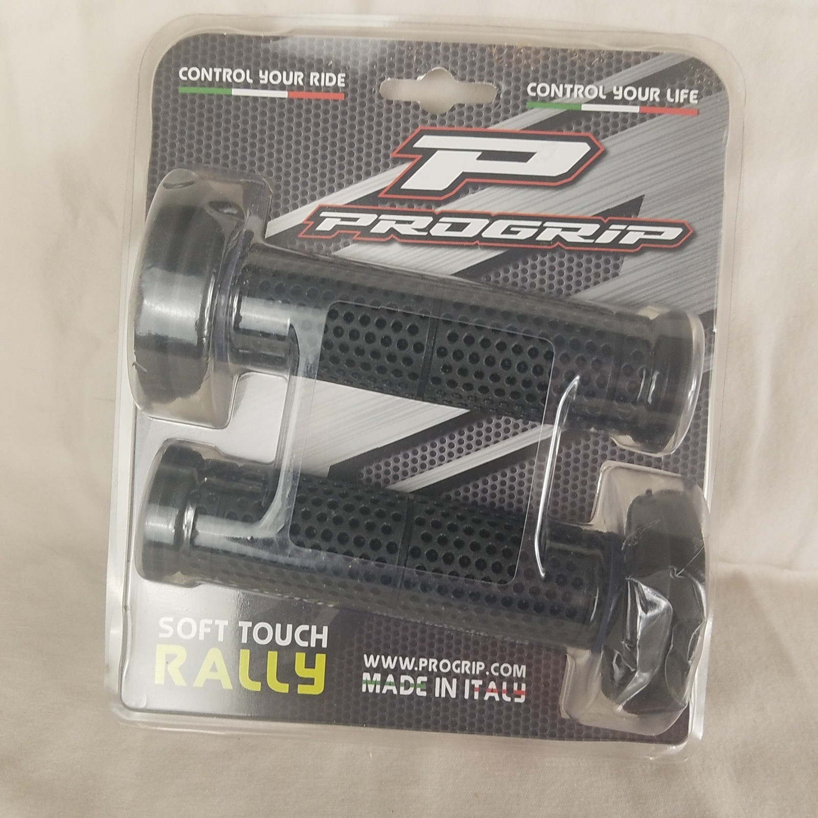 Progrip Soft Touch Rally Black Rubber Motorcycle Grips 22/25mm PA071400G002 NEW