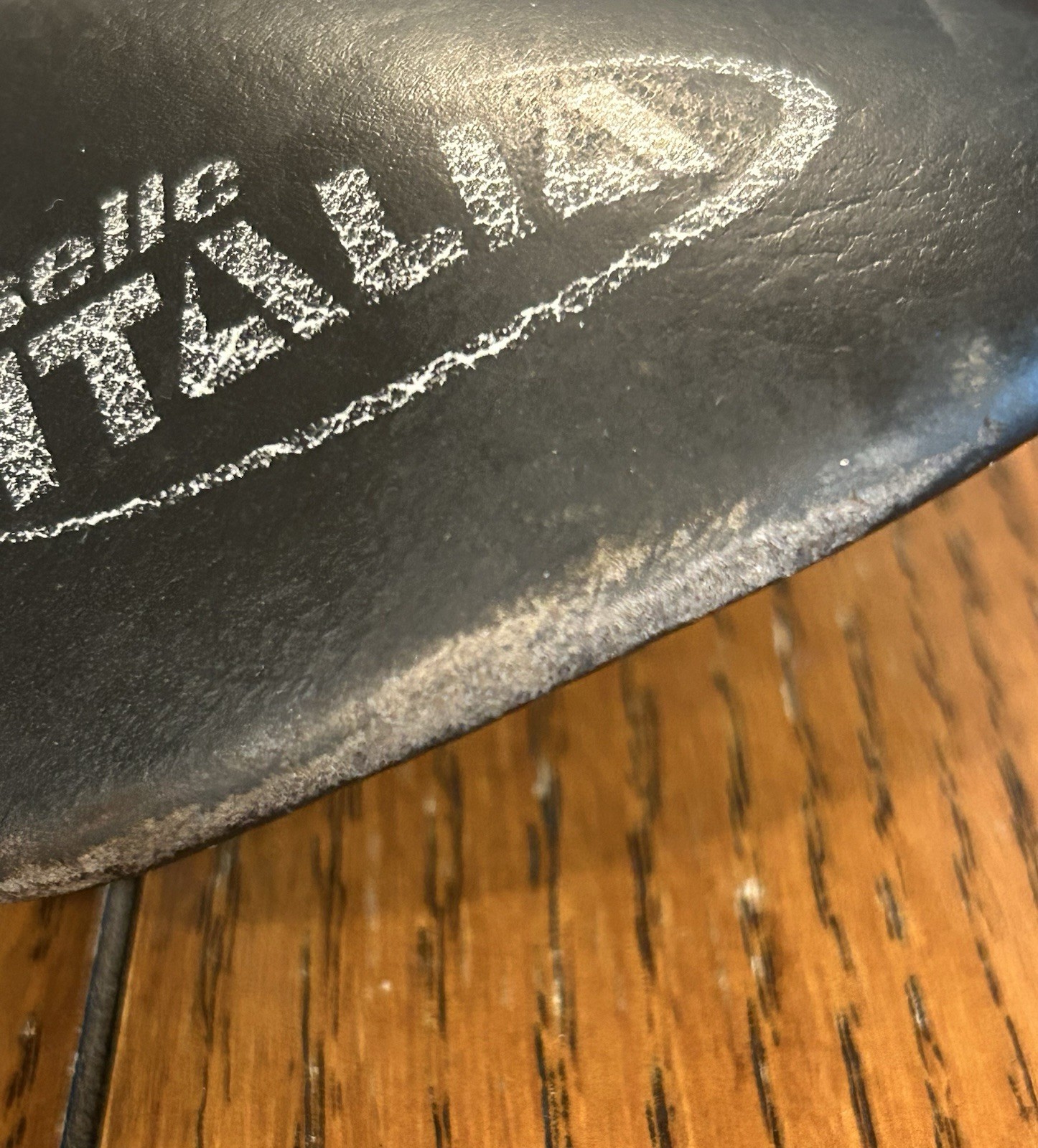 Selle Italia SLR Carbon Fiber – Leather Saddle w/ Titanium Rails – 135g – Italy