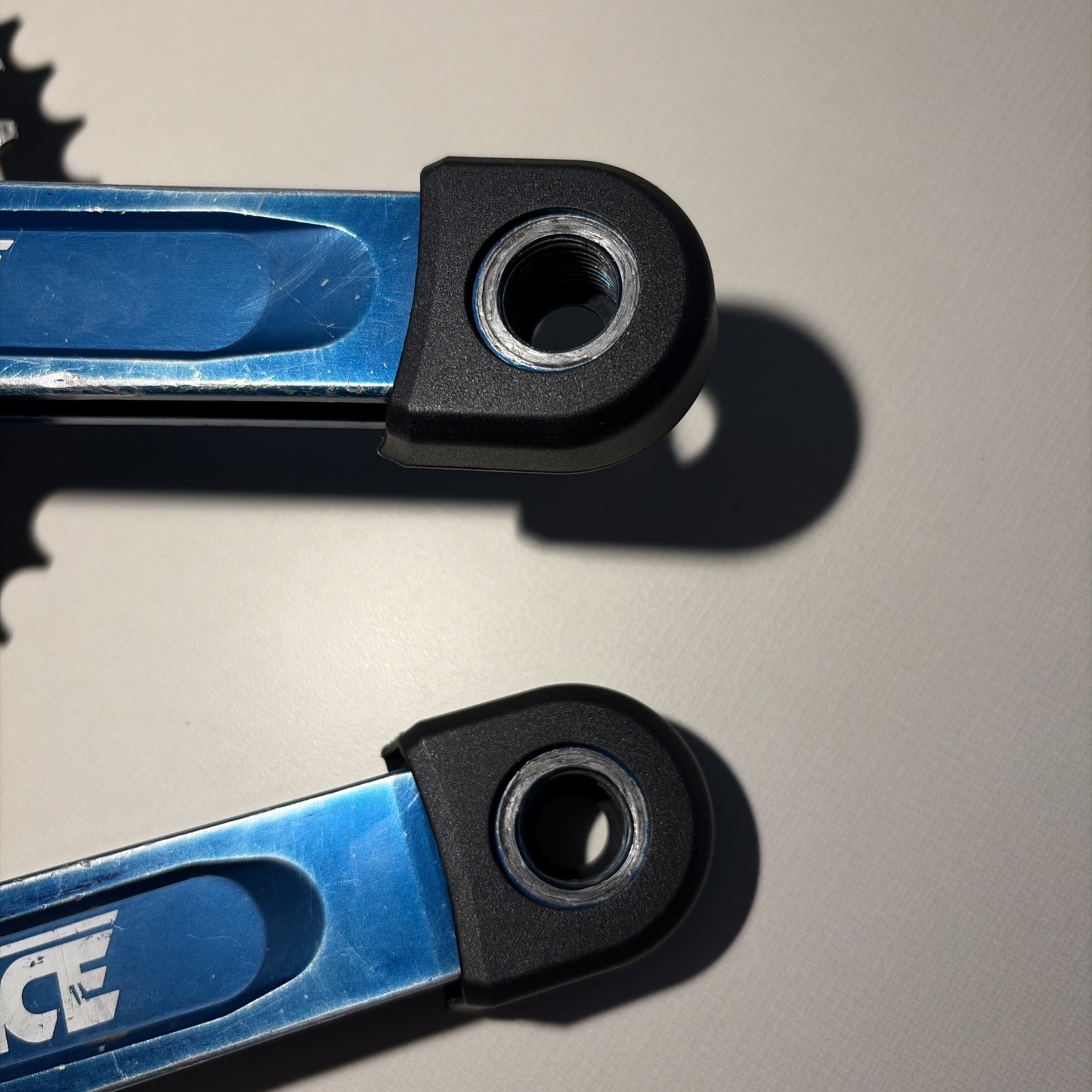 First Gen RaceFace Turbine LP 46/34/24T, 175mm Crankset 1993 1994 Blue Anodized