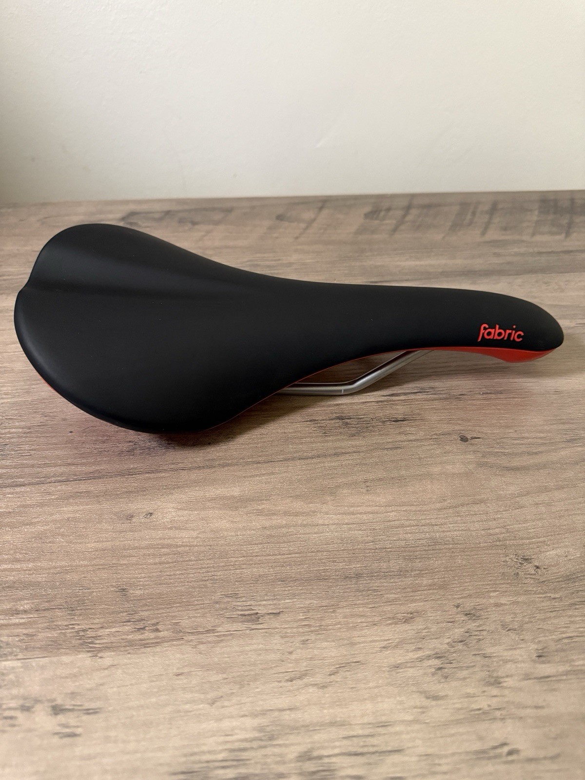 Fabric Scoop Race Radius Bicycle Saddle 142mm Black Red 270 Grams Mountain Bike