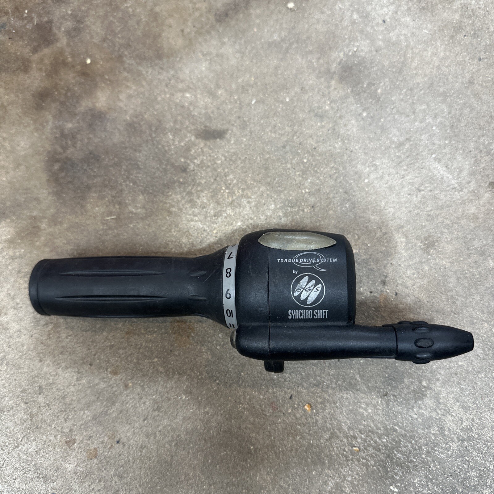 One Hand Shift Two Derailleur Torque Drive System Syncro 11spd Dual Grip Shifter