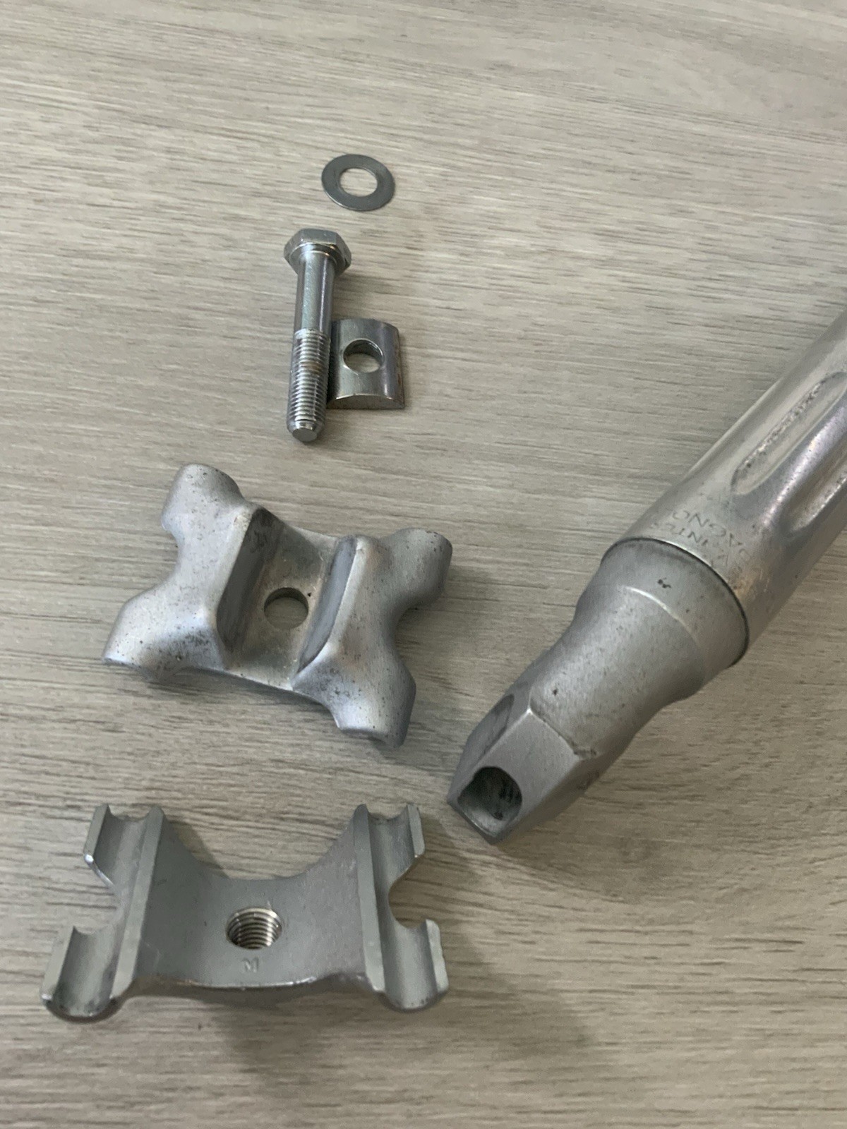 CAMPAGNOLO SUPER RECORD SEAT POST 27.2 MM 220 MM TOTAL LENGTH 206 GRAMS