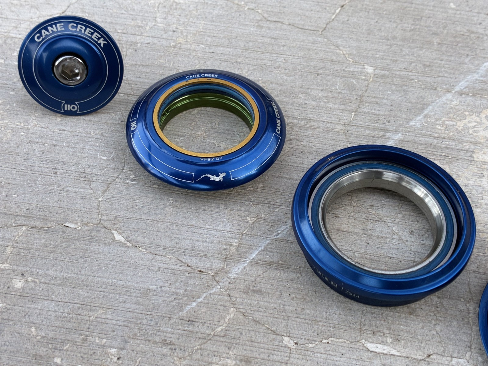 NOS Cane Creek 110 ZS44 1 1/8″ Threadless Headset | Cobalt Blue / Made in Taiwan