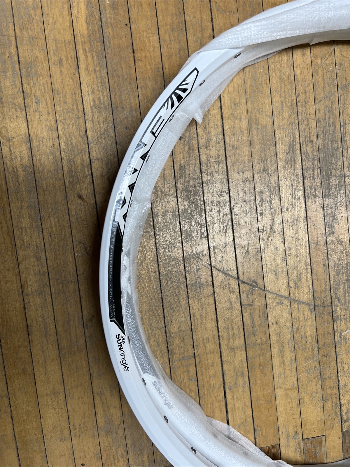 Pack of 2 Envy FT Sun Ringle 24in Envy FT White 36 | Eyeletted Spoke Holes