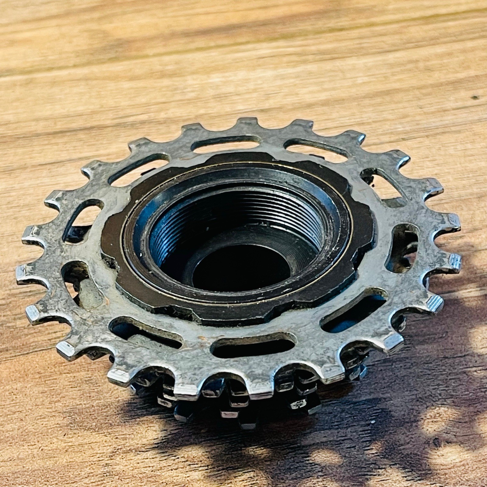 Suntour Winner Pro 6 Speed Freewheel English Thread 13-21