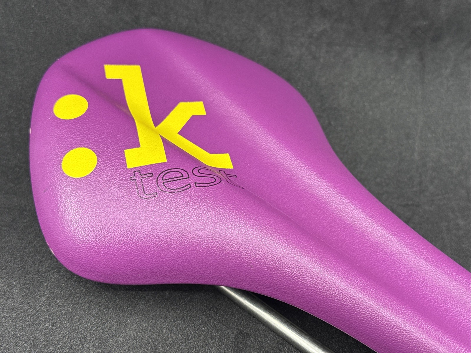 fi:zi’k Antares VS TEST Purple 142mm K:ium Rail Saddle EXCELLENT USED