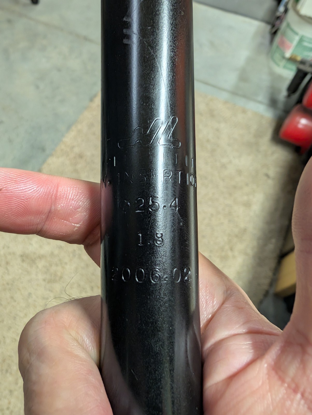 Redline 25.4mm(1″) Cr-mo Micro Adjust Seat Post Black Old/Mid school Bmx Uncut.