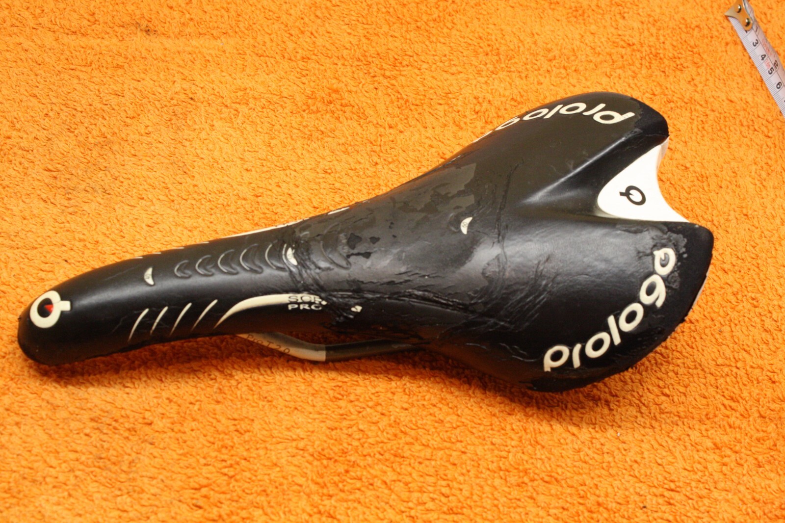 Prologo Q Scratch Pro Saddle w/ Cr-Mo Rails 134mm width