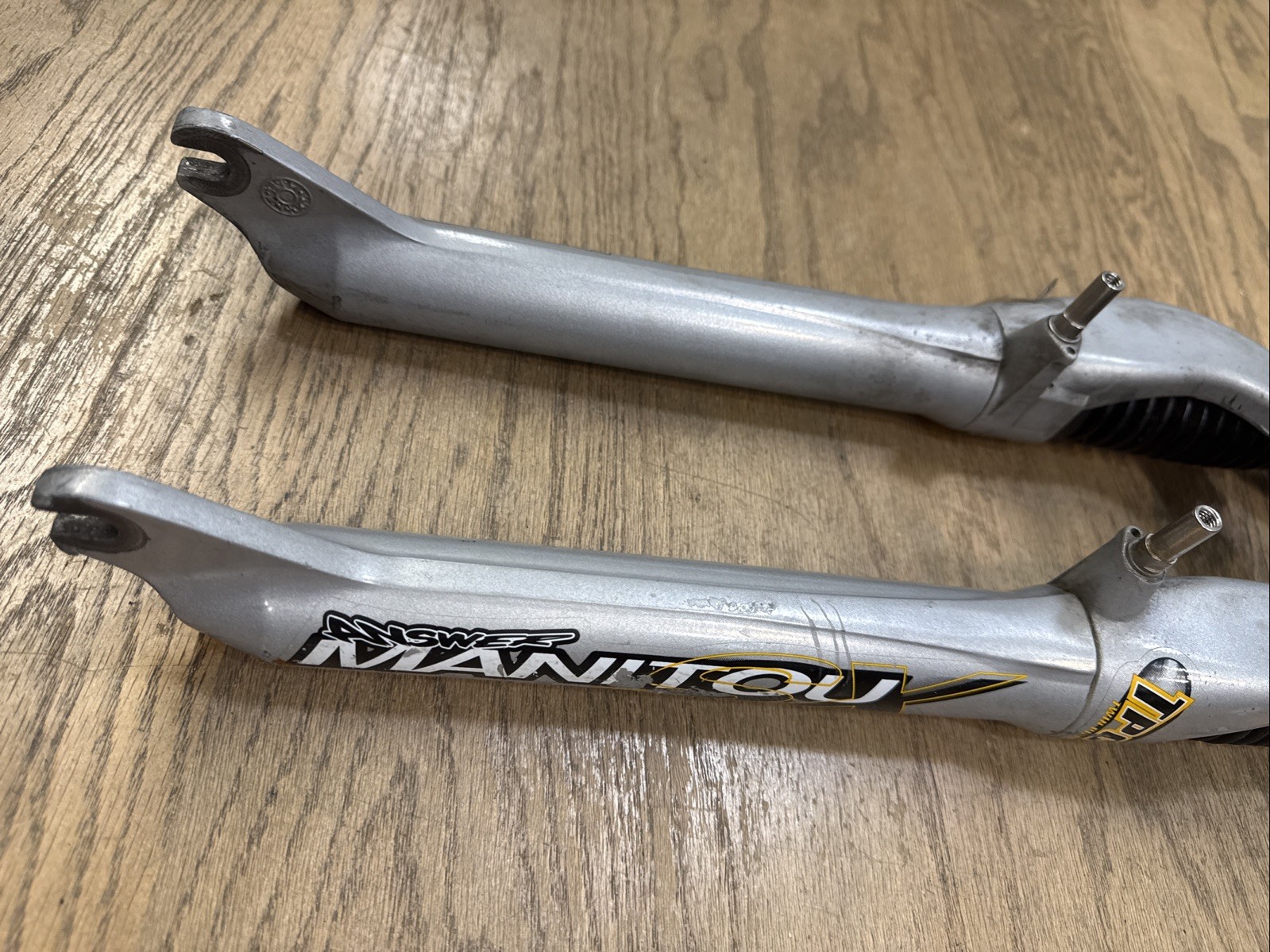 Answer Manitou SX TPC 63mm Travel Mountain Bike Fork 1-1/8” Threadless Rim Brake