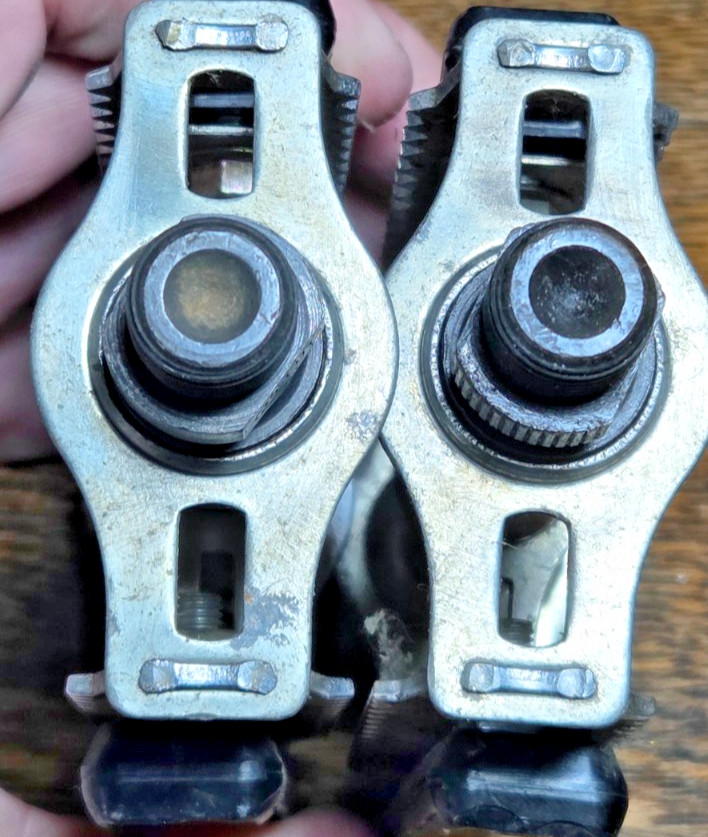 Vintage MKS Bicycle Bike Pedals w/Reflectors 1/2″