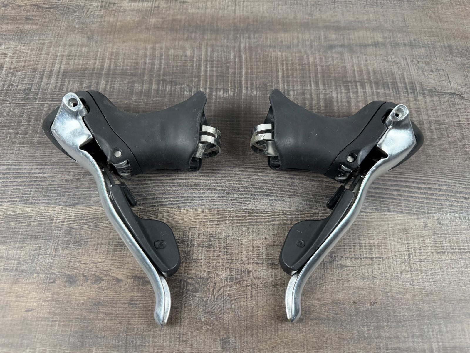 MicroShift R9 Dual Control Shift/Brake Levers Set 9 Speed Shimano