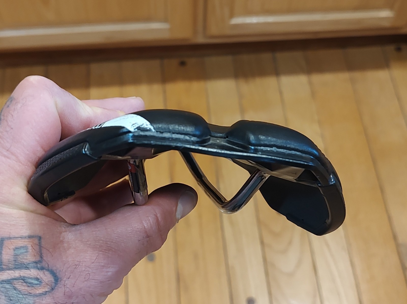 SELLE ITALIA X-LR SADDLE TITANIUM RAILS 142mm X 268mm
