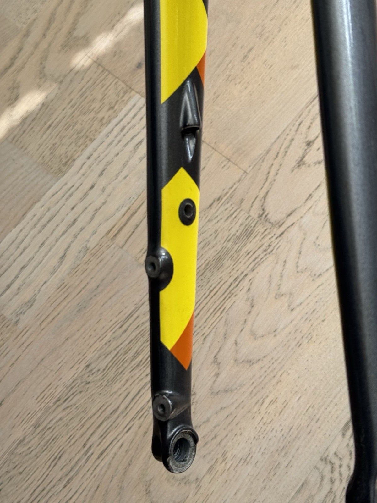 Cannondale 700 M CAADX Fork, 1-1/8″ to 1-1/4″ steerer, Full Carbon, Flat Mount