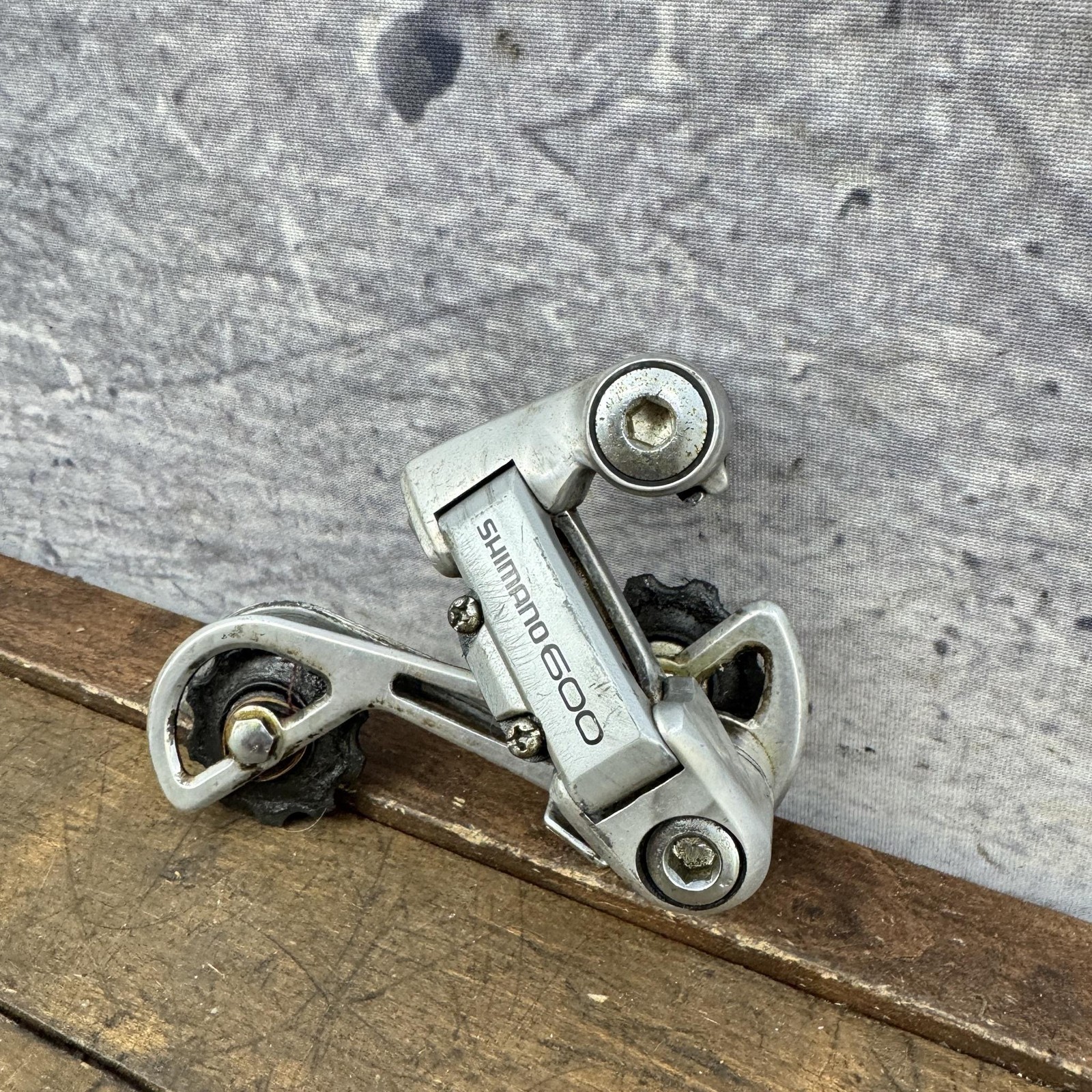 Vintage Shimano 600 Rear Derailleur RD-6207 LONG Cage Silver Road Japan 225g