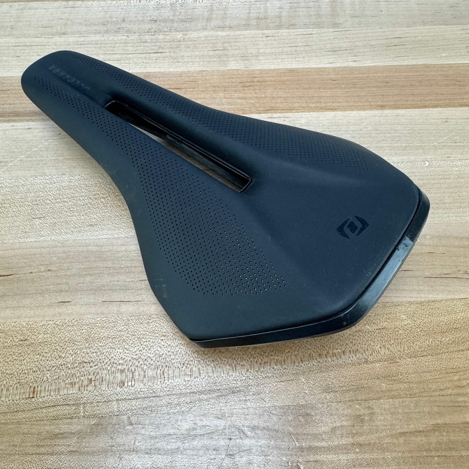 Light Use! Syncros Belcarra V 1.0 NEO 7x9mm Carbon Rails 145mm Bike Saddle 172g