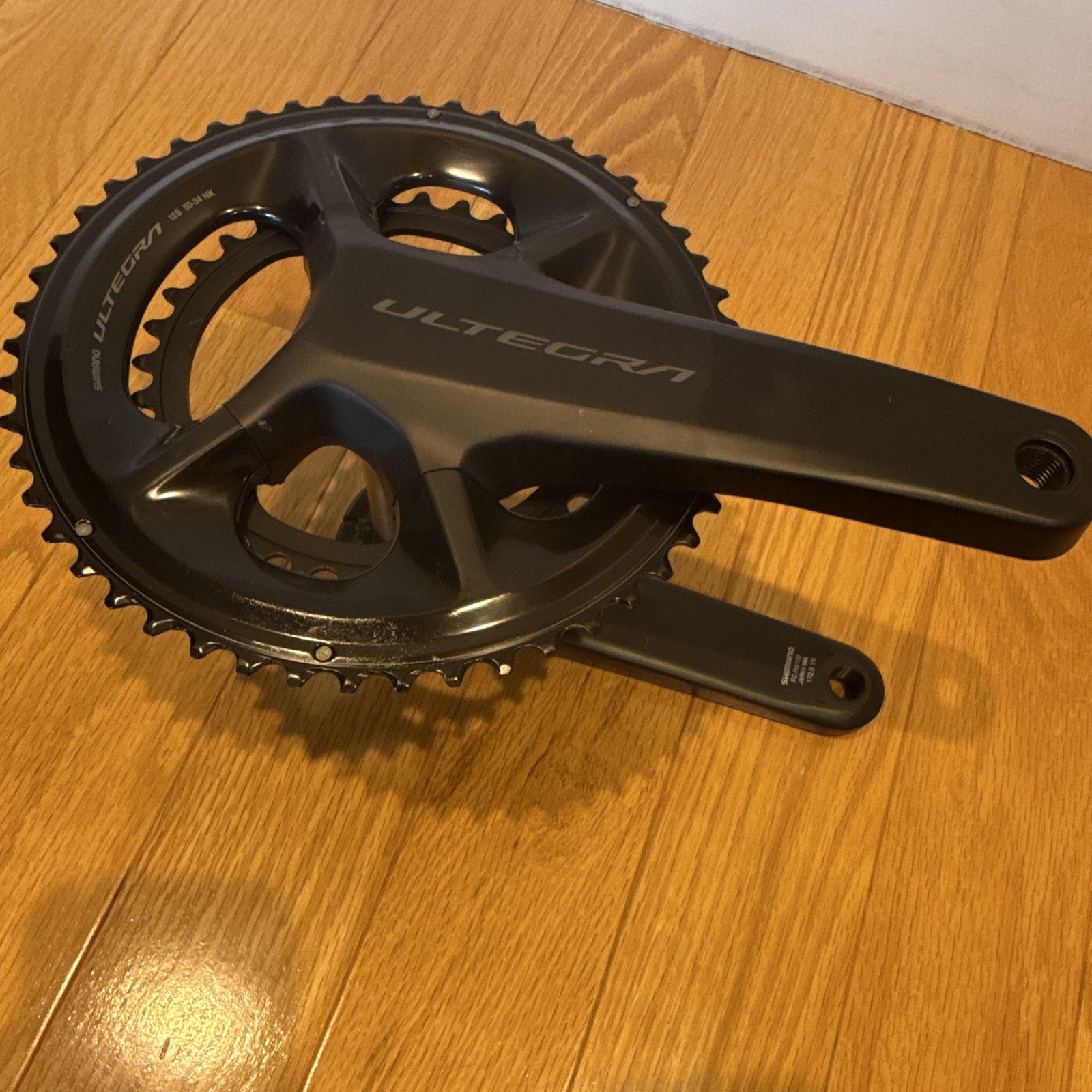 Shimano Ultegra FC-R8100 Road Crankset 172.5 mm