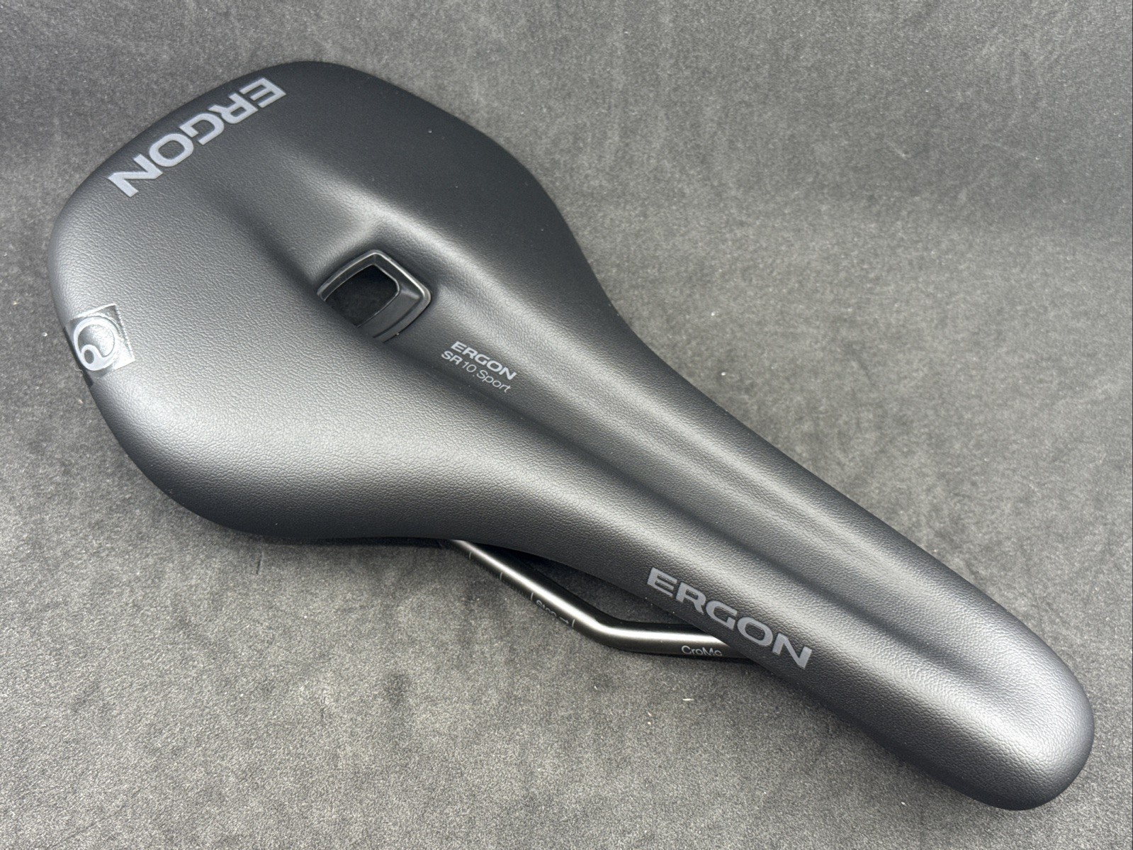 ERGON SR 10 Sport Stealth Road Saddle CroMo Rail Black 270mm x 140mm MSRP $99