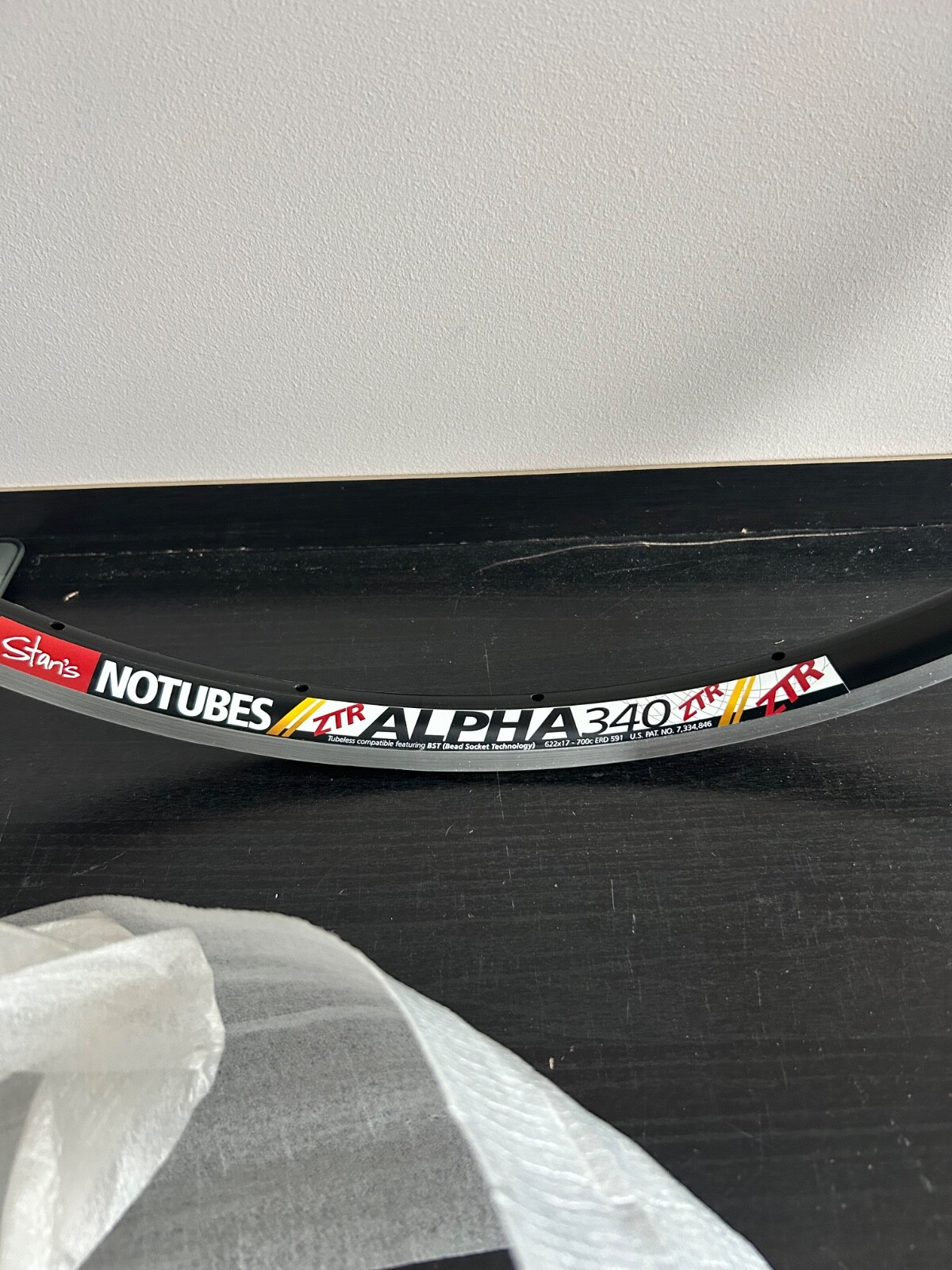 New Stan’s No Tubes ALPHA 340 24H 622 x 17c Black Rim Brake NEW