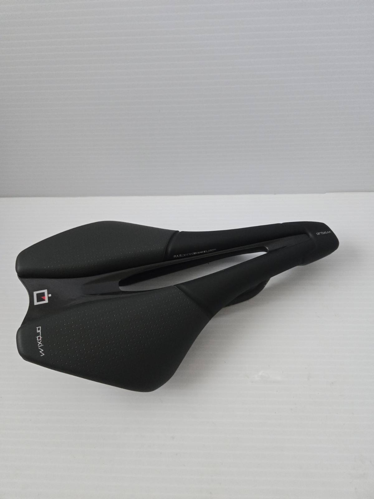 Prologo Proxim W850 Nack Carbon Rail Saddle 143mm P.A.S. Black NEW Bike Seat