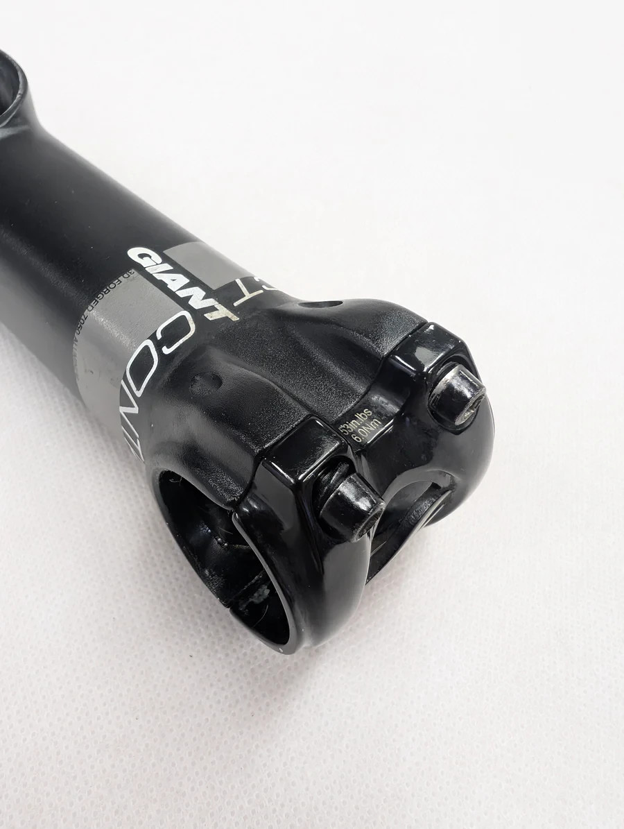 Giant Contact Stem 8 Degree Rise 120mm OD2 31.8mm/1 1/4″ (Used)