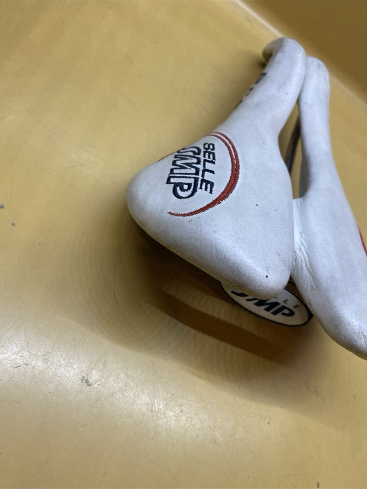 Selle SMP Pro White Leather 270mm x 150mm Titanium Rail Saddle