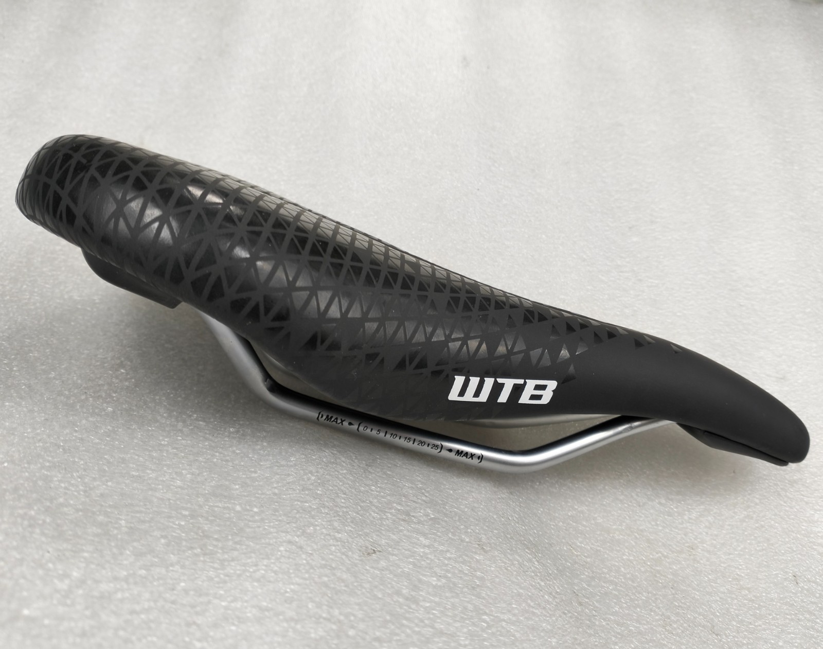 WTB DEVA PRO GEL SHORT NOSE SADDLE SEAT ROAD MTB 250MMX142MM