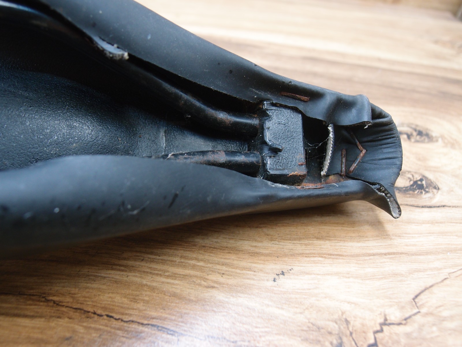 MTB seat Viscount from WHEELER 2288 saddle for MTB 1990’s