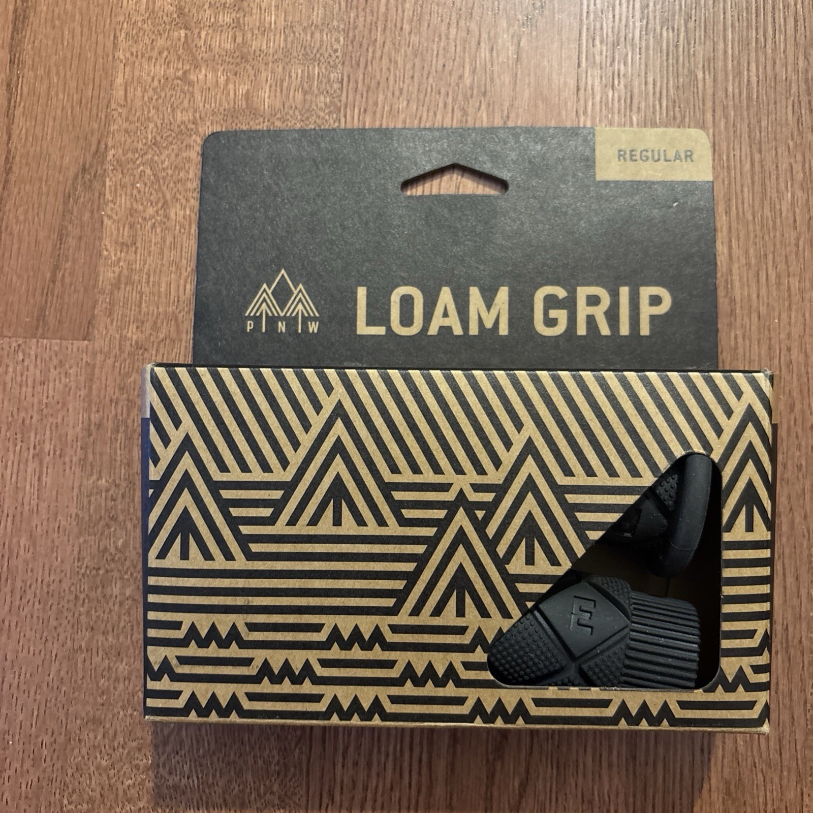 PNW Loam Grip Regular Black