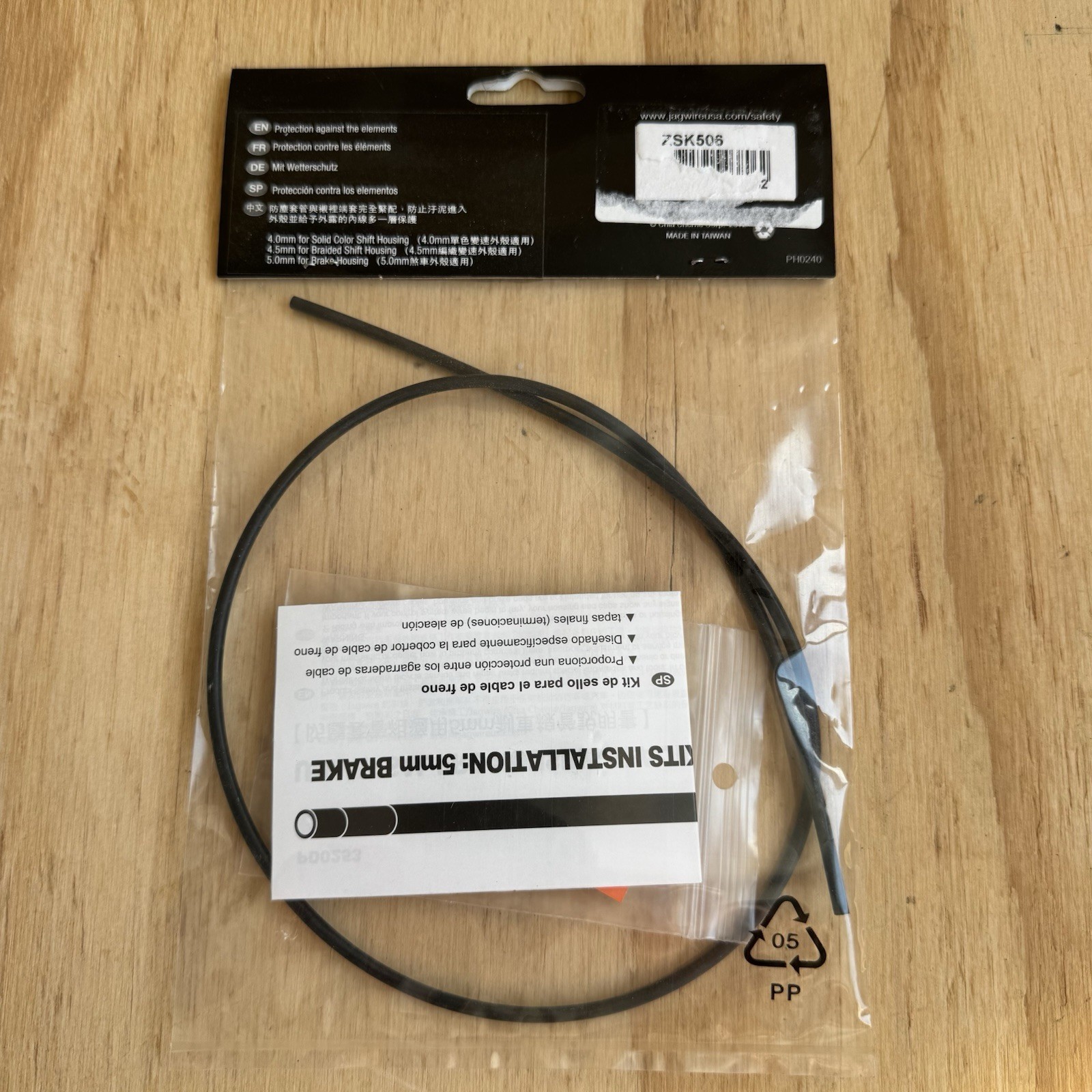 Jagwire Universal Pro Housing Shift Seal Kit Black 650mm Seal Liner 4mm ZSK506