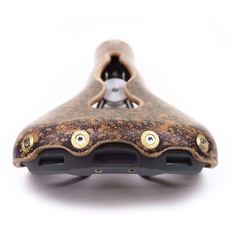 Gilles Berthoud aspin open leather saddle (cork)