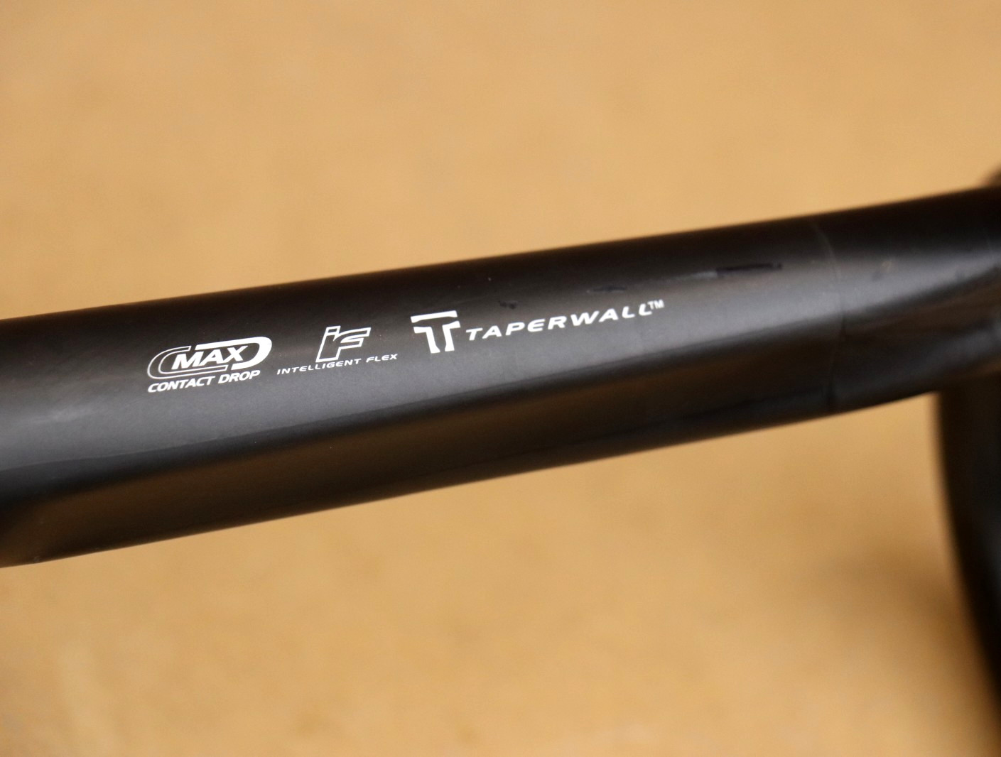 New Easton EC90 SLX Carbon Handlebars 44cm/ 31.8 NOS