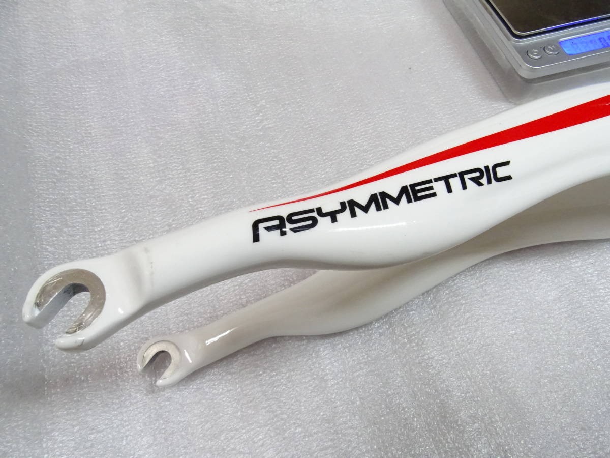 New Pinarello Paris Full Carbon Fork 700c Rim Brake 1-1/8 to 1-1/4 Tapered QR 45