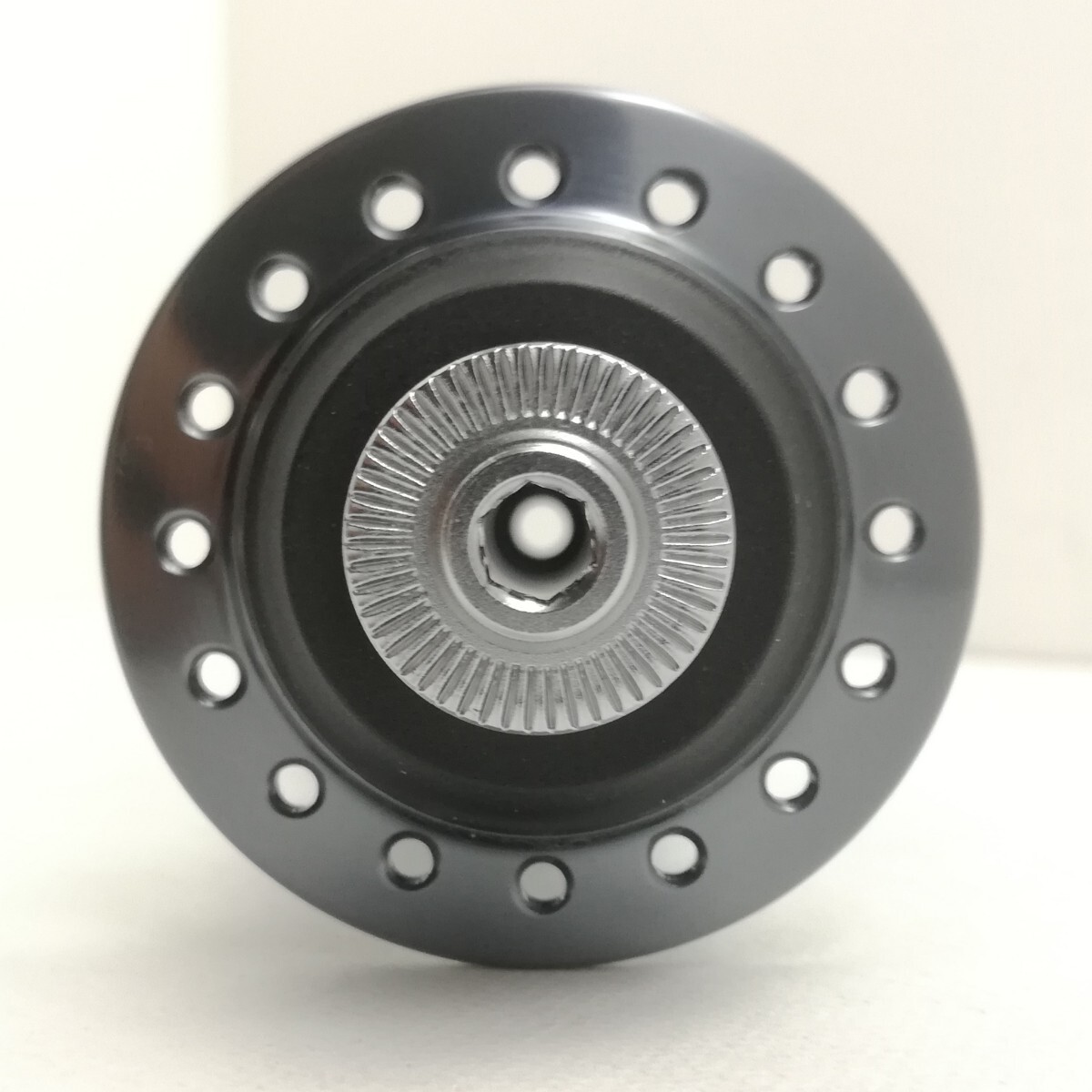 Shimano Ultegra HB-6800 Front Hub 32H 100mm Road Bike Bicycle Part NOS New