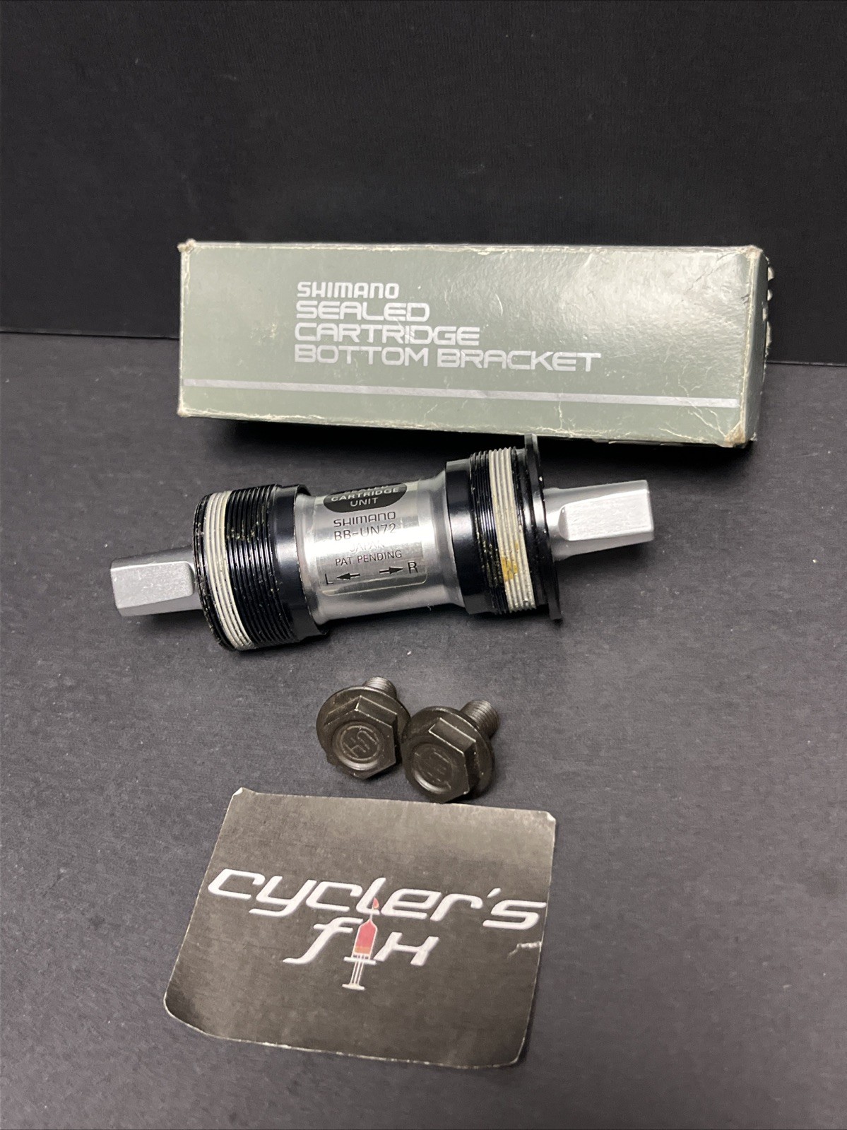 NOS Shimano BB-UN72 115x68mm Bottom Bracket Shell Square Taper English Single SR
