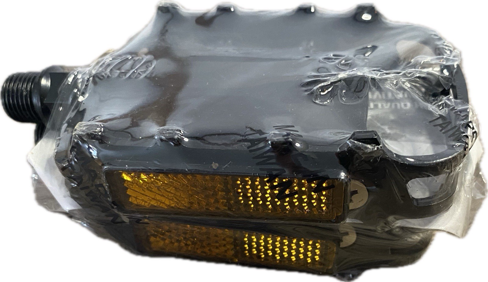 NEW- Metal Mountain Bike Bicycle Pedals Set w/ Reflectors & Spiked Pedals- Black