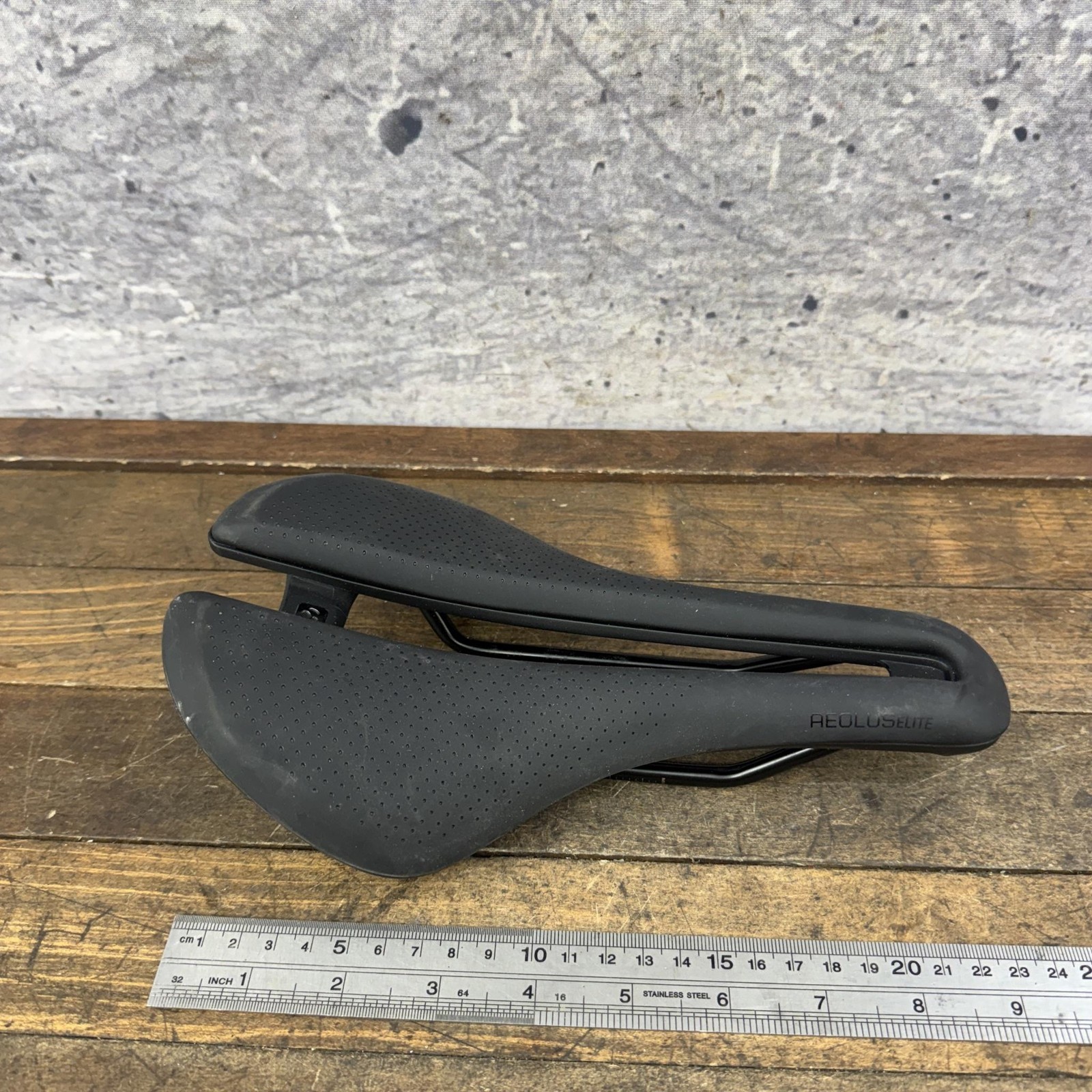 Bontrager Aeolus Elite Bicycle Saddle 145mm Seat Black Short Road TT Cutout