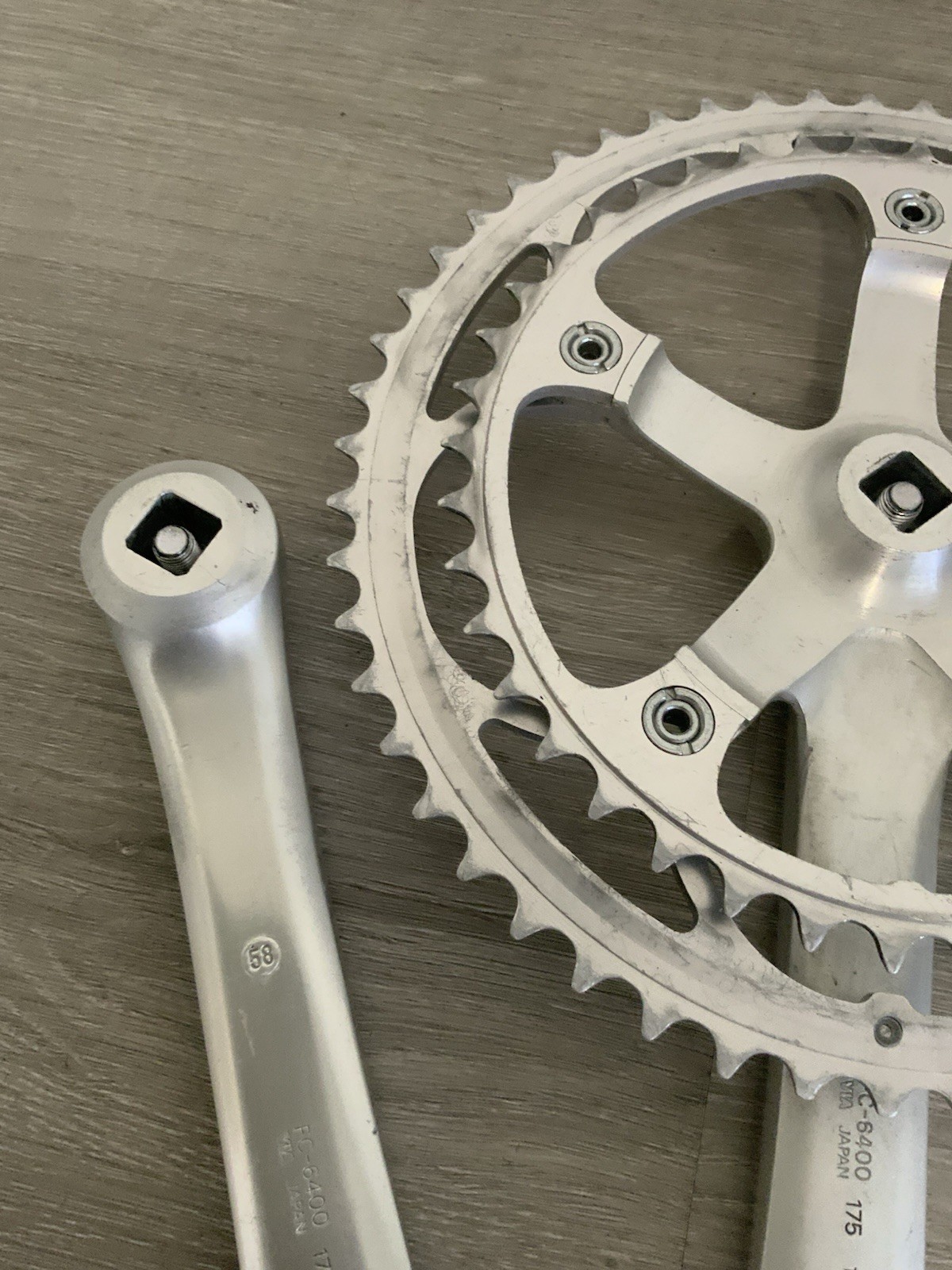 SHIMANO 600 ULTEGRA CRANKSET 6400 DOUBLE 175 MM ARMS 53-42 TOOTH