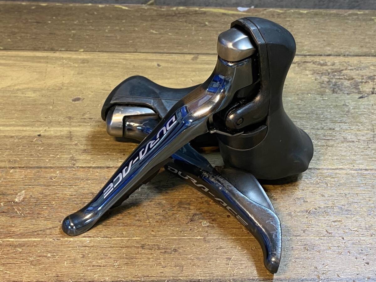 Shimano Dura-Ace ST-9001 STI Levers (2×11-Speed)