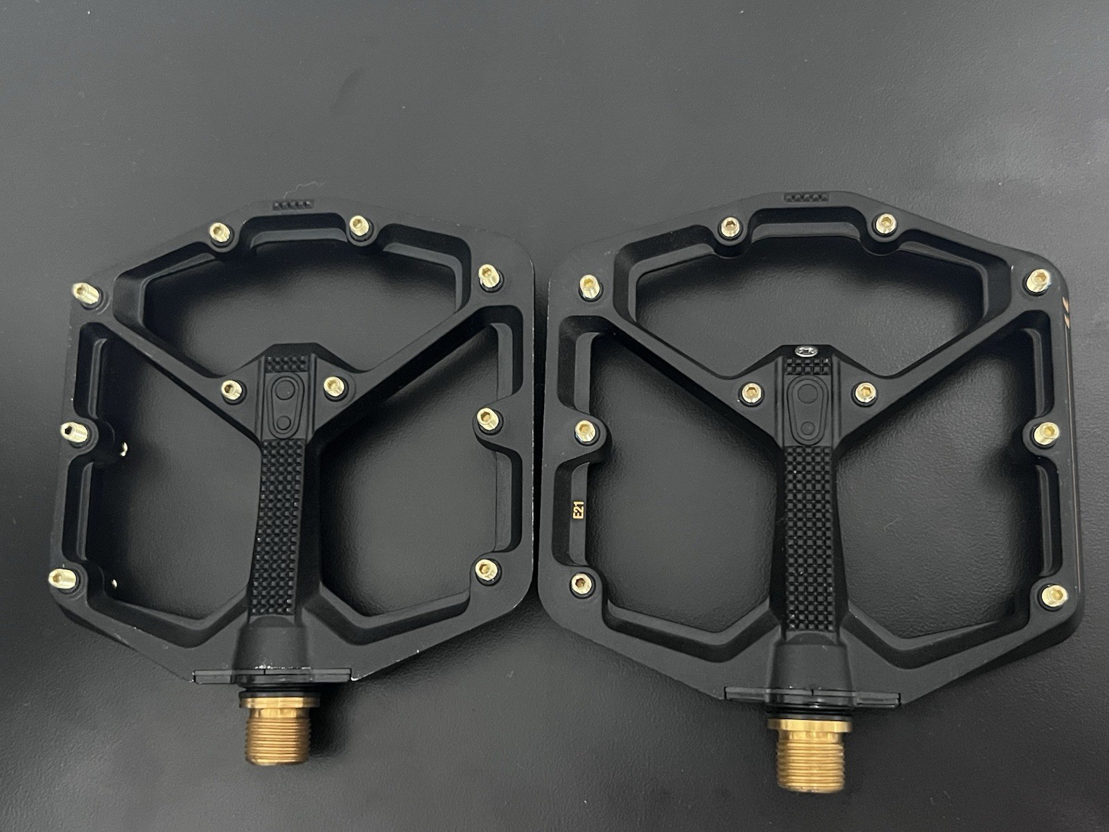 Crankbrothers Stamp 11 MTB Mountain Bike Platform Pedals Titanium Black Large