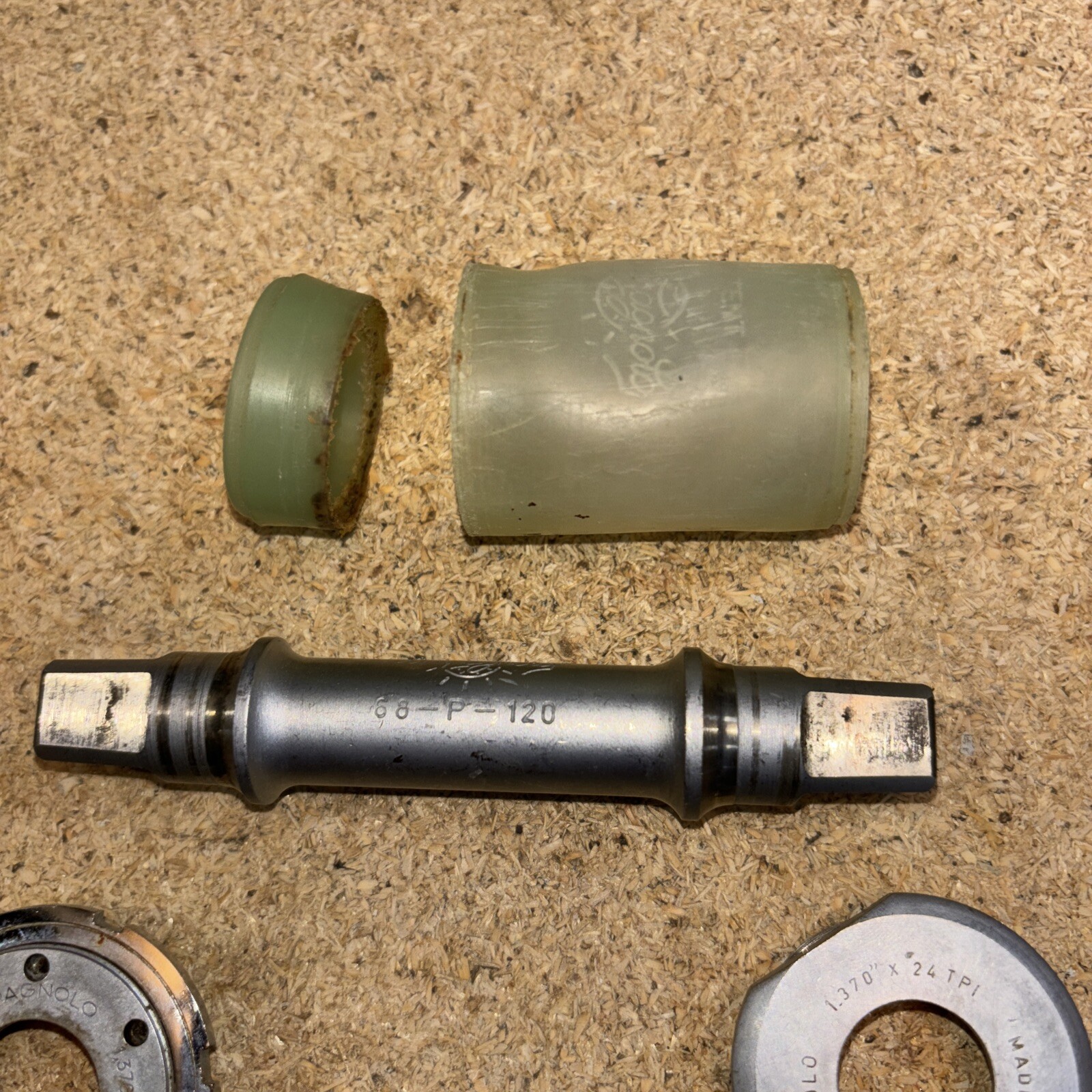 Vintage Campagnolo Record Bottom Bracket English Thread 109mm