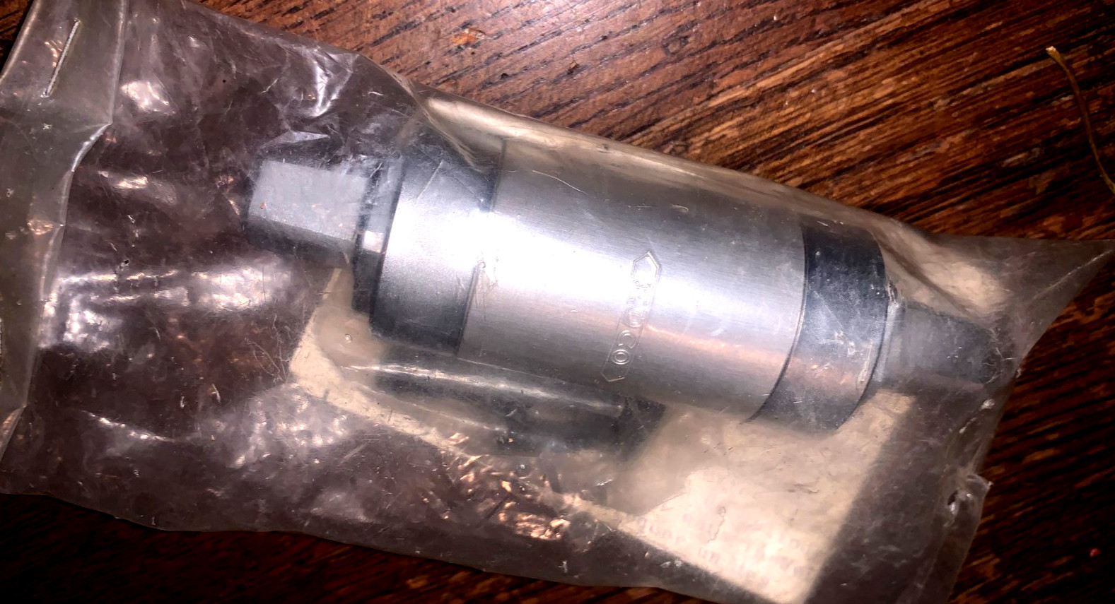 NOS EDCO COMPETITION 65530 35×68/70 Bottom Bracket Cartridge w Eccentric Cups