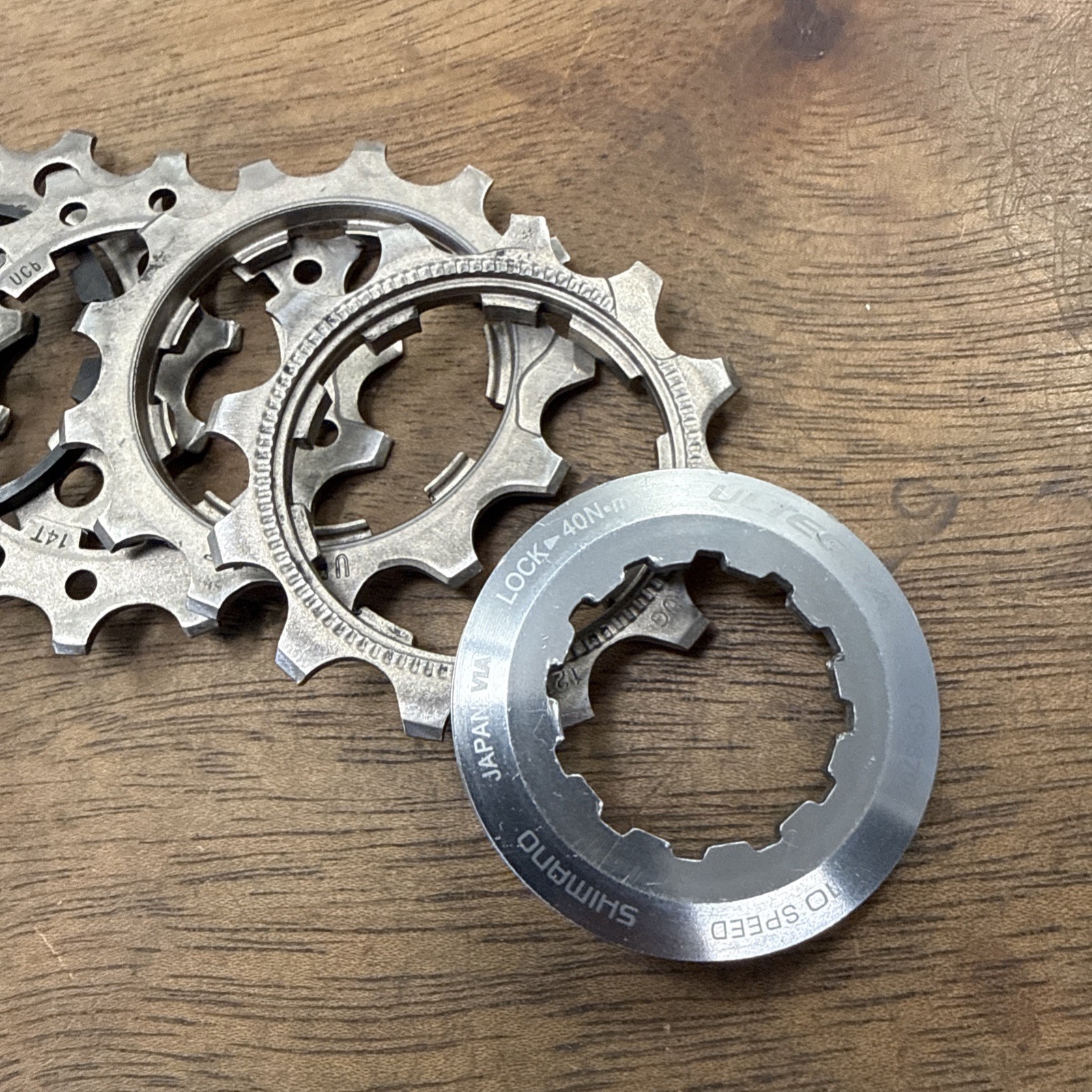 Shimano Ultegra CS-6700 10 Speed 12-30t Cassette w/ Chain