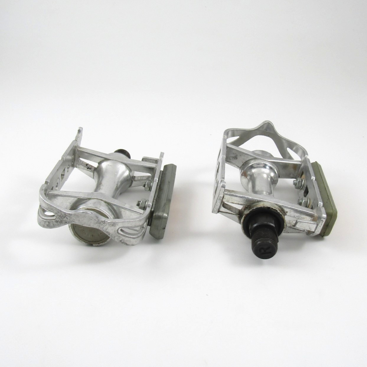 HTI A19 quill pedals with Cat Eye reflectors