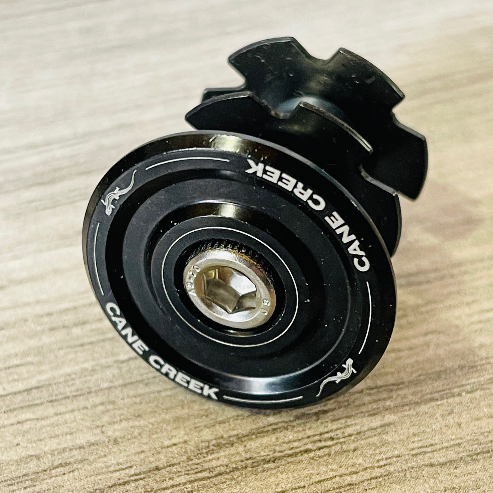 Cane Creek 1 1/8 Threadless Headset Top Cap Black Aluminum + Bolt & Star Nut