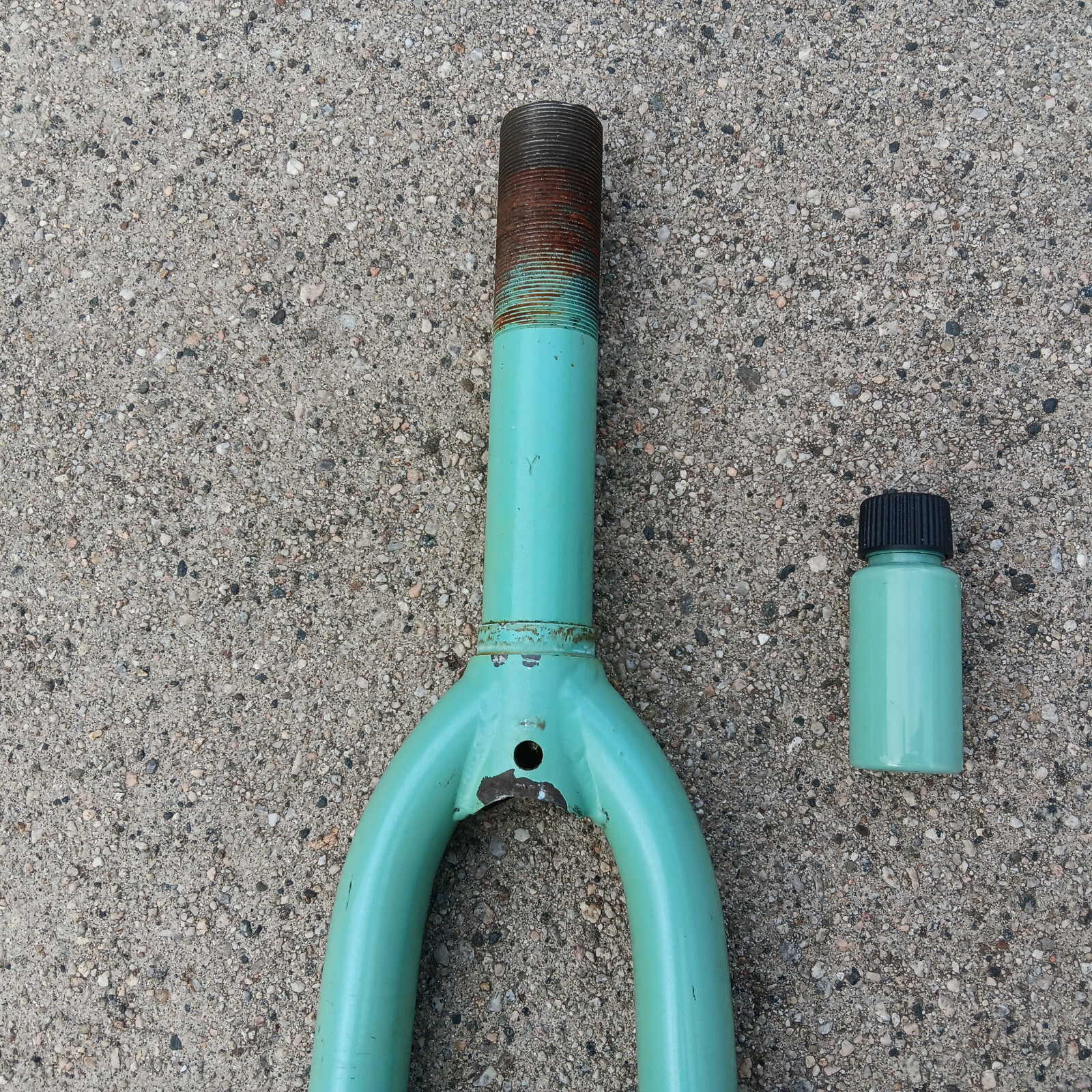 Vintage 1″ Bianchi Road Fork 27″ Wheel road bike Alfana Includes Touch-up Paint