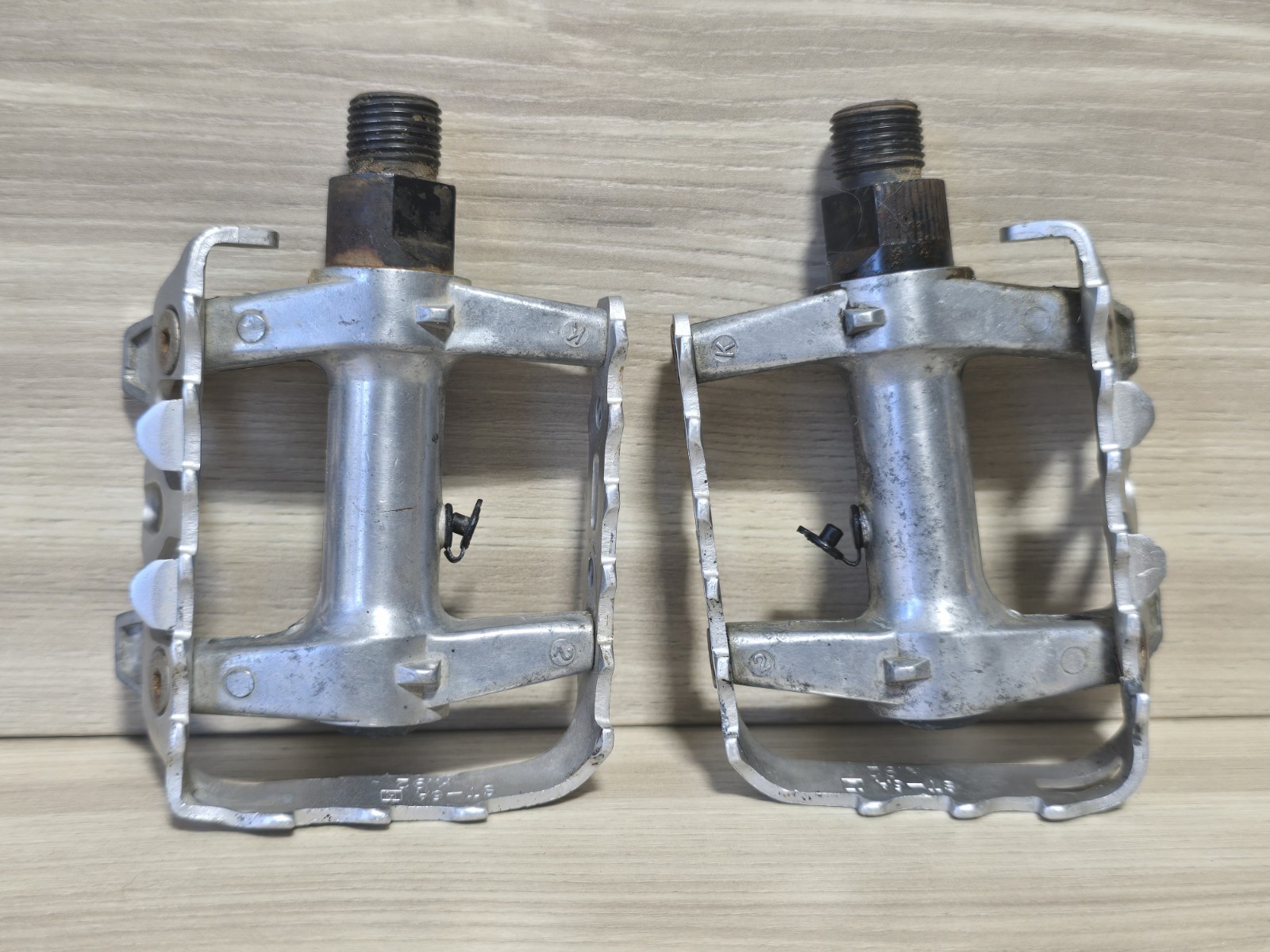 Vintage Tioga SureFoot V Platform Pedals9/16 in MTB 90s 330 Grams *Fast Ship*