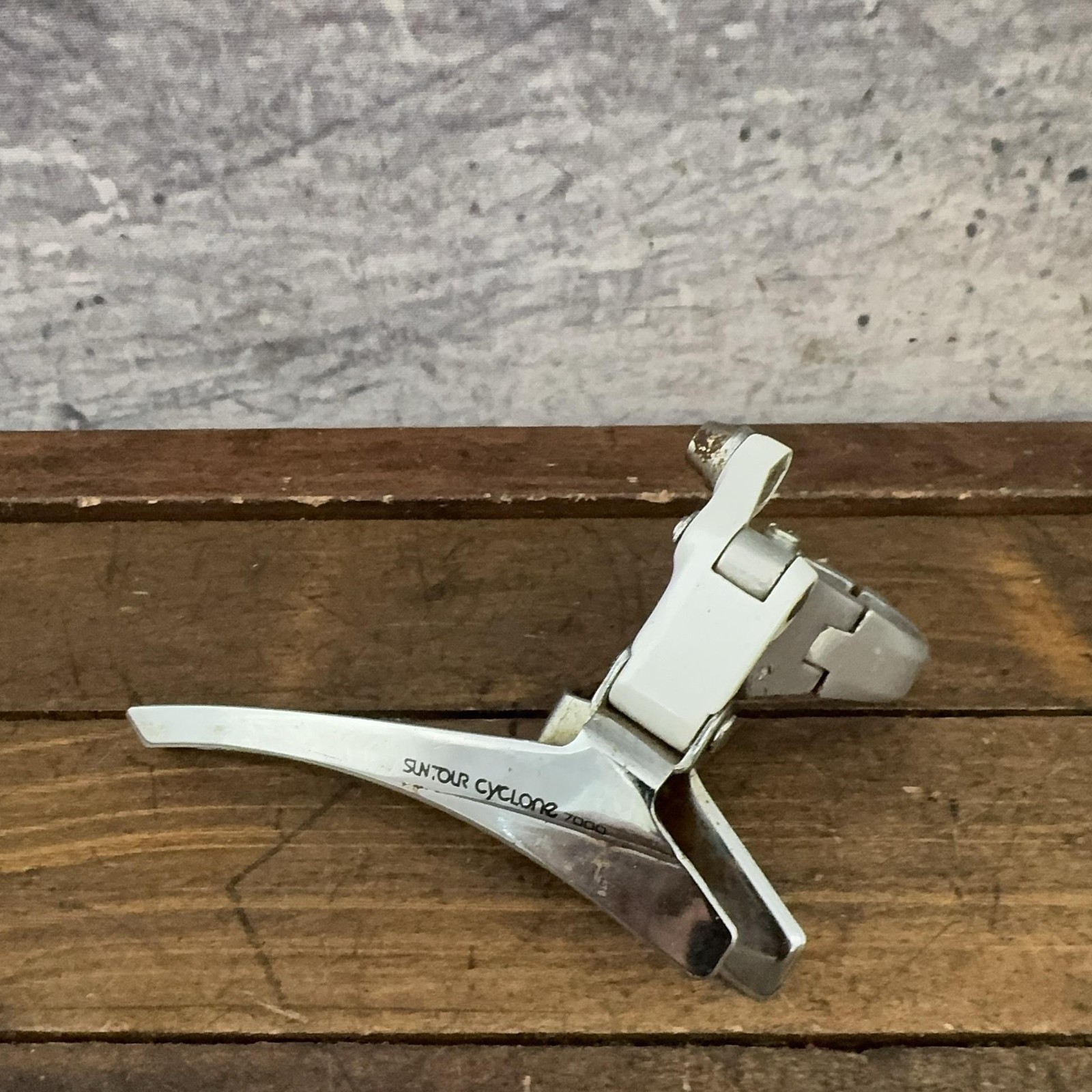 Vintage Suntour Cyclone 7000 Front Derailleur 28.6 Clamp Bottom Pull Japan
