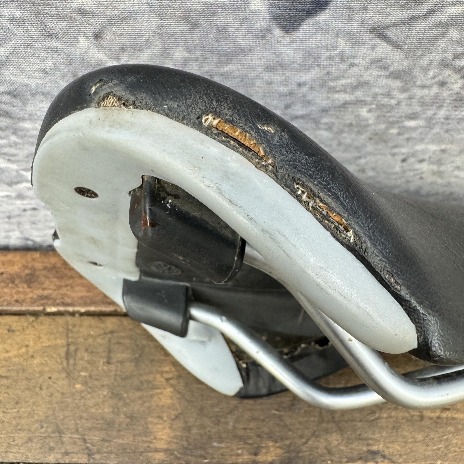 Vintage SDG Comp Seat BMX Racing Bicycle Saddle USA Black MTB Road Cut